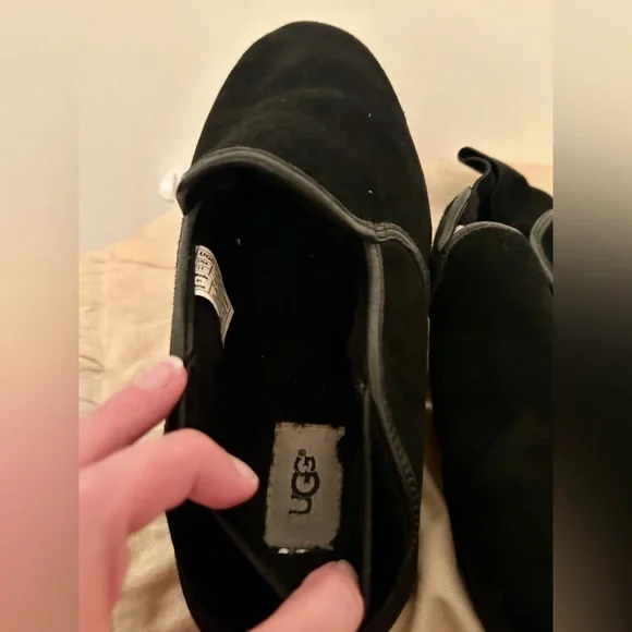 UGG Men's Cooke Black Suede Slipper/LoaferSize 11 US